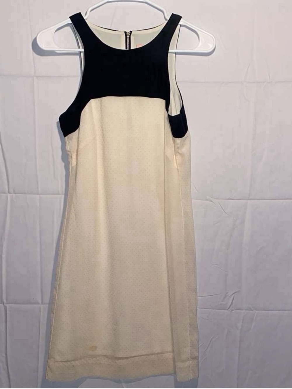 Black and Cream Sleeveless Colorblock Dress